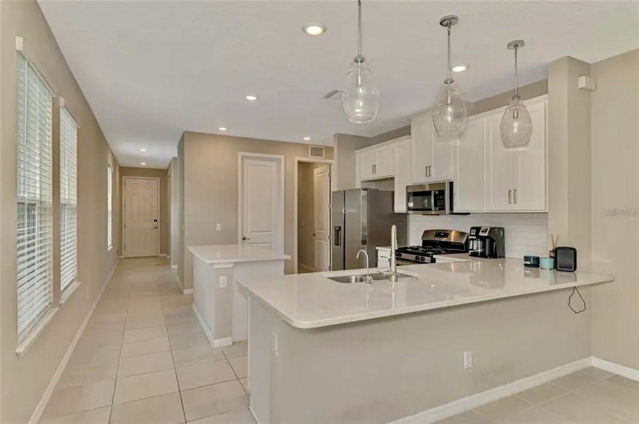 6310 Grandview Hill Ct - Photo 3 of 19