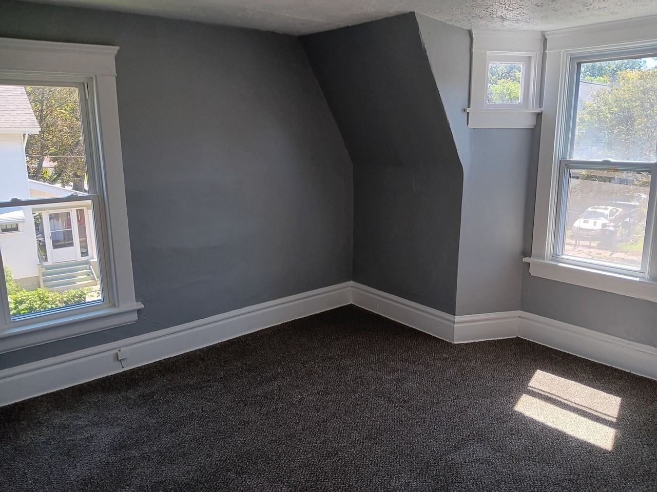 159 Dodge Ave - Photo 7 of 9
