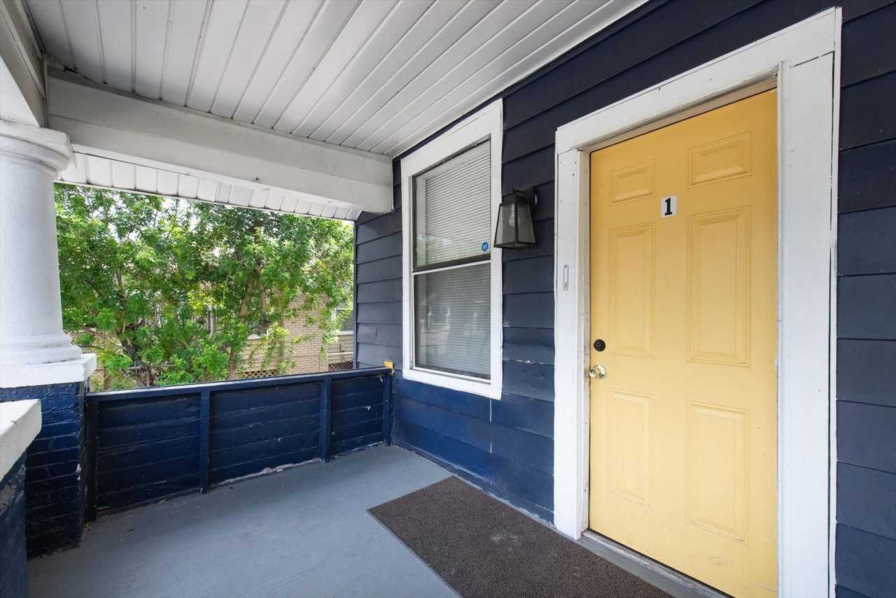 1005 E Lake Ave - Photo 6 of 19