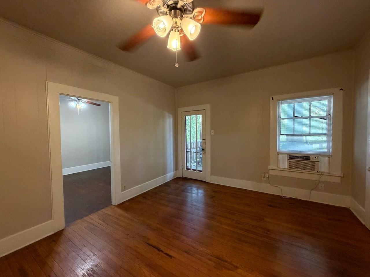 N Austin St - Photo 2 of 11