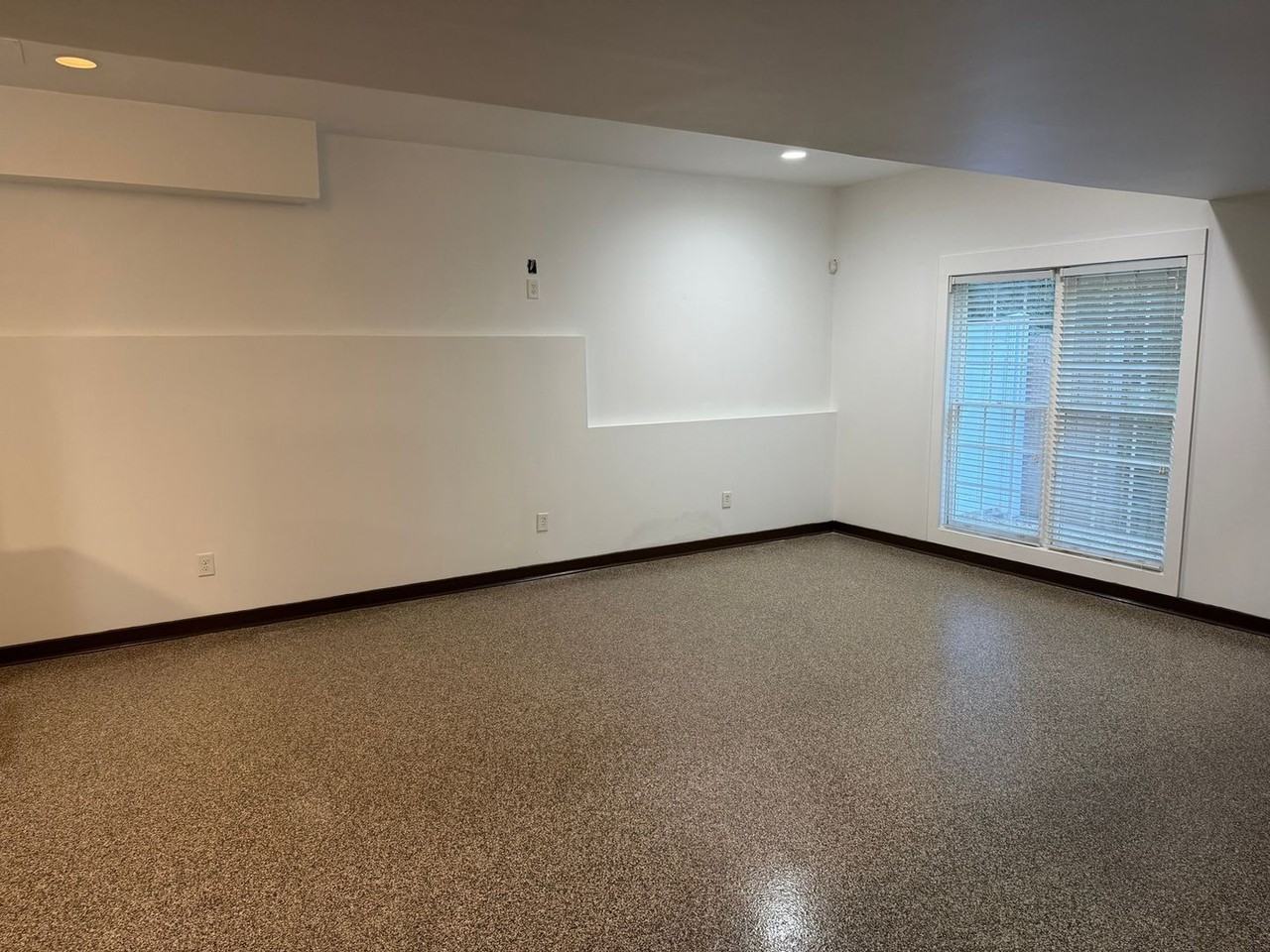 5041 Woodland Bay Dr - Photo 4 of 43