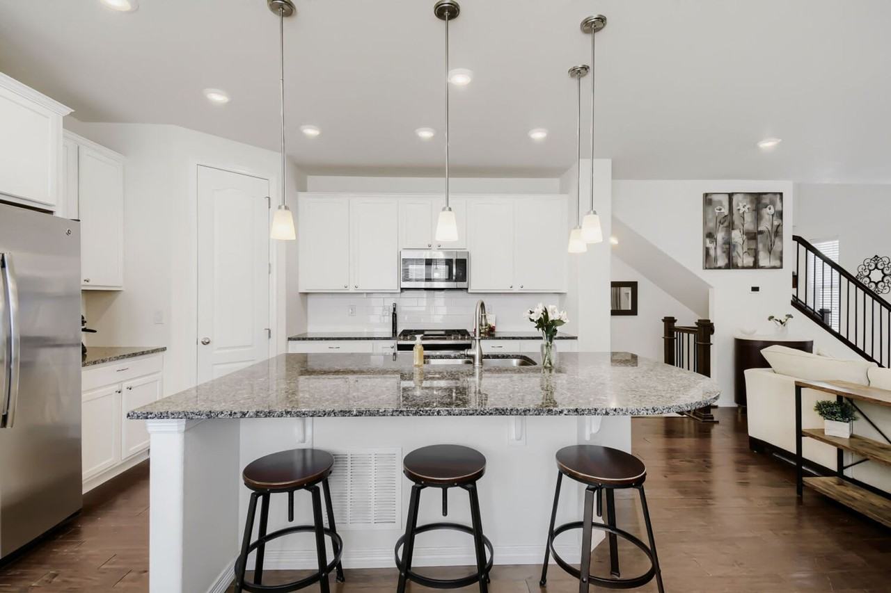 677 Sundance Cir