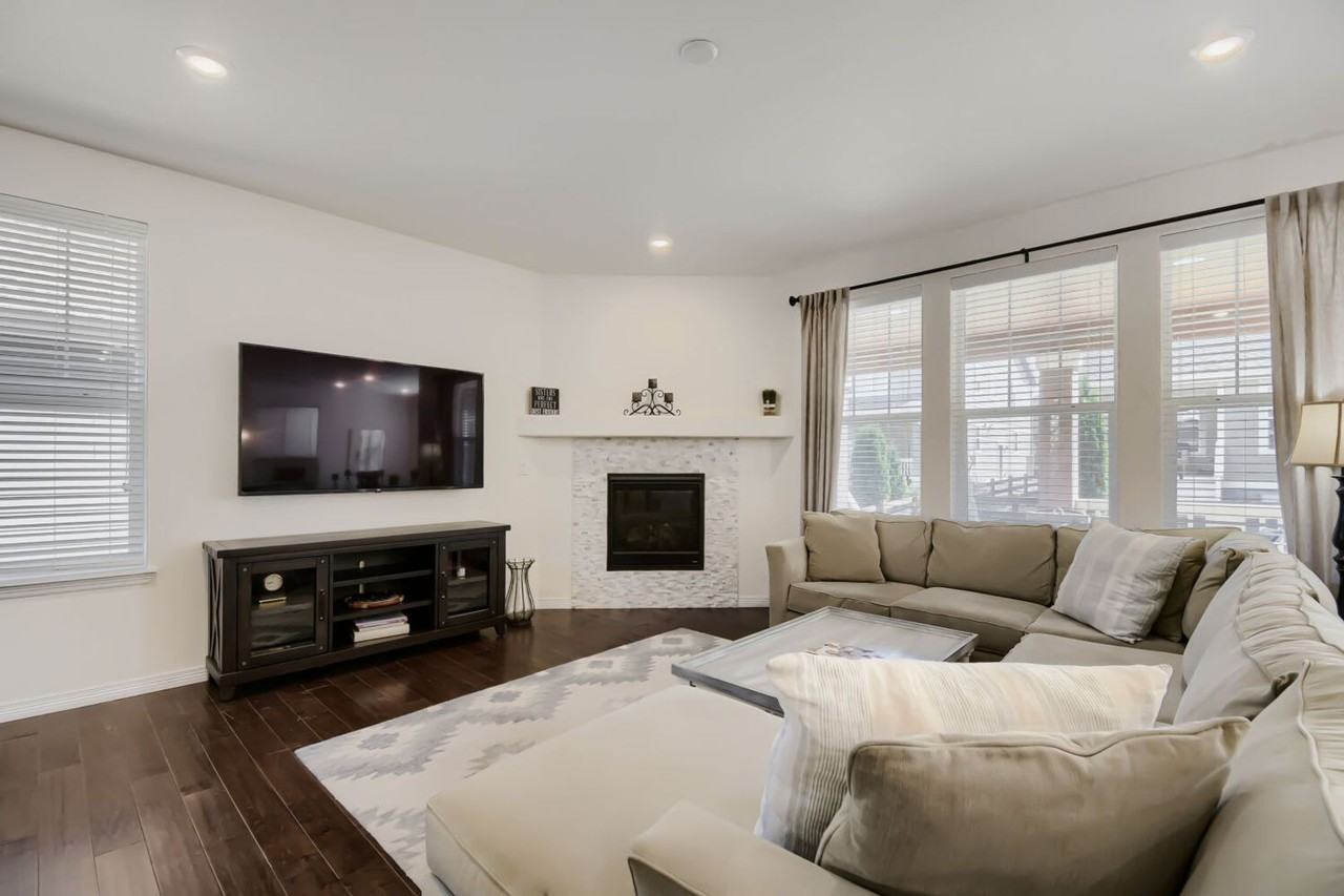 677 Sundance Cir - Photo 7 of 28