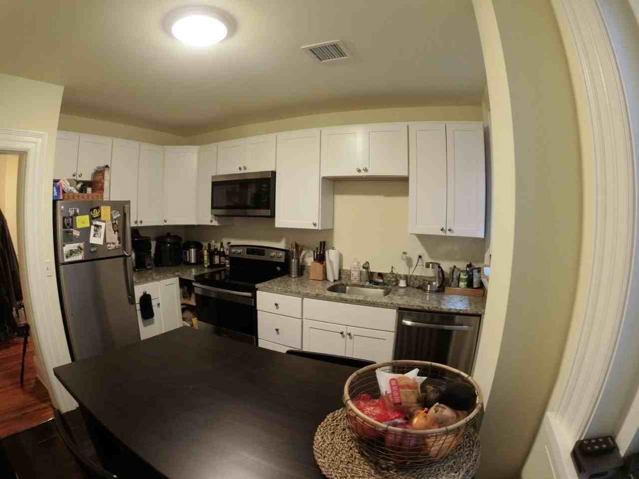 1451 Beacon St - Photo 6 of 9
