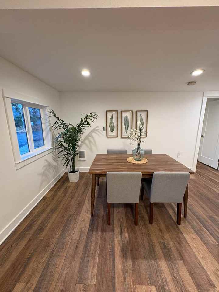 4563 NE 47th Ave. - Photo 7 of 34