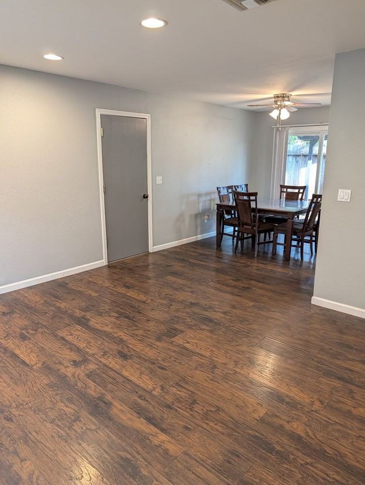 4904 Shasta St - Photo 3 of 20