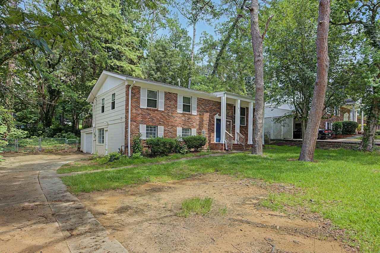 1811 Devra Dr - Photo 2 of 39