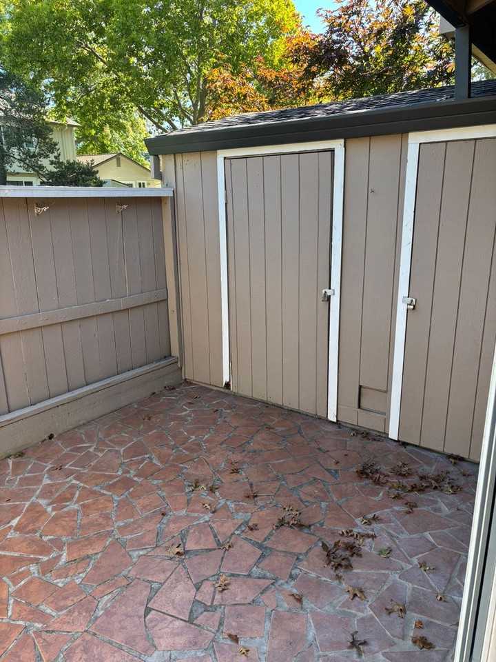 311 Algiers Ct - Photo 7 of 12