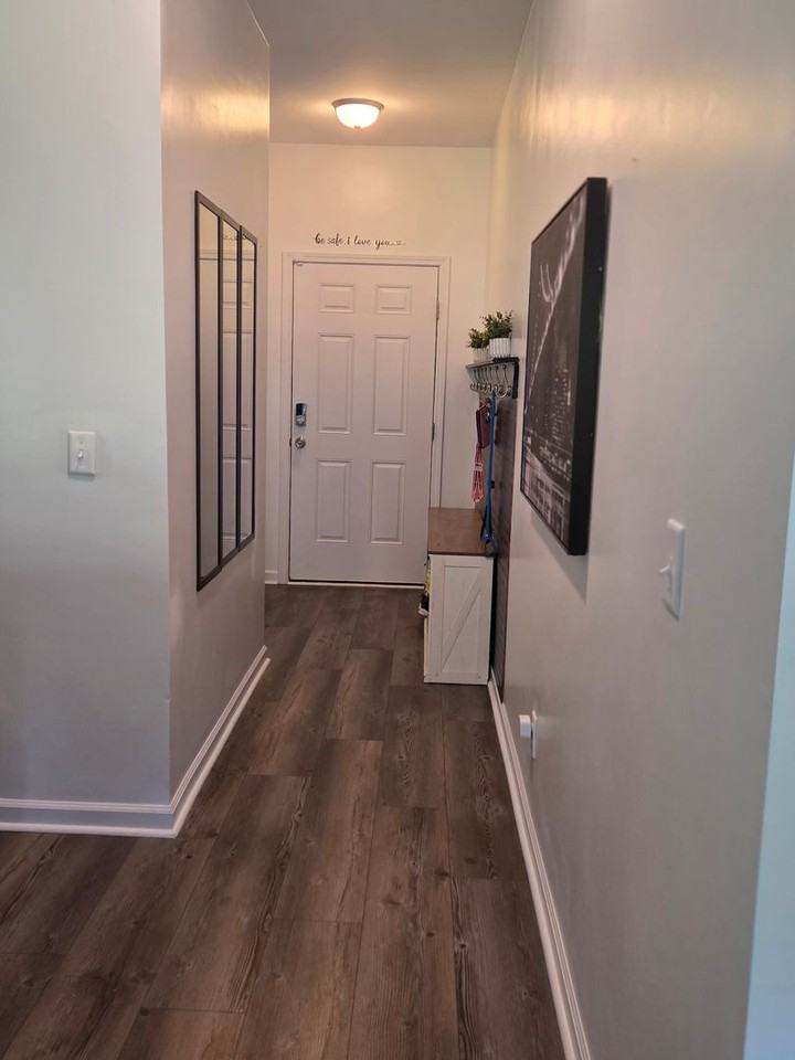 126 Glendale Ln - Photo 7 of 26