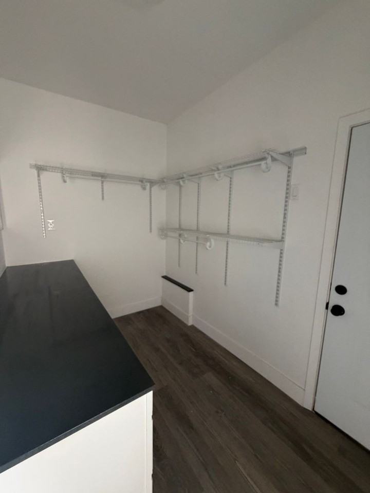 1385 Saint Jean St - Photo 7 of 9