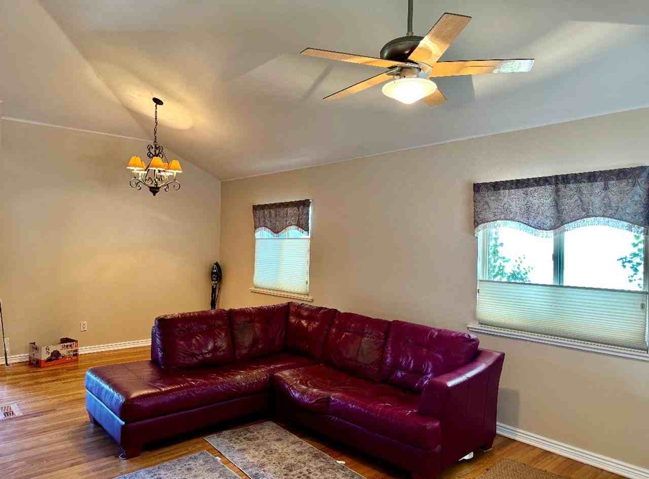 3695 Grape St - Photo 5 of 24