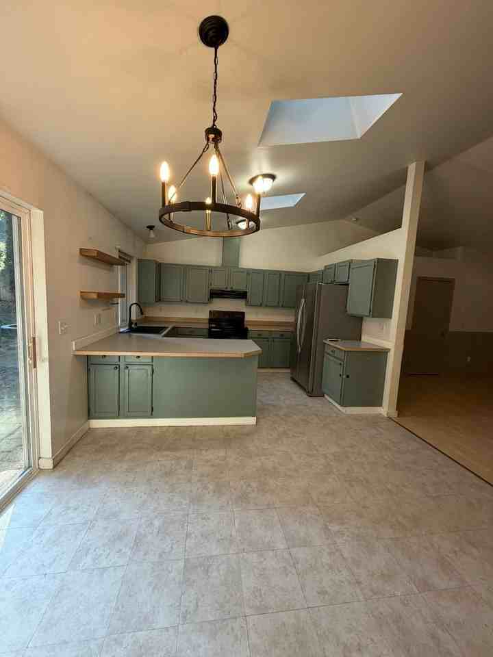 21640 N Clear Lake Blvd Se - Photo 7 of 14