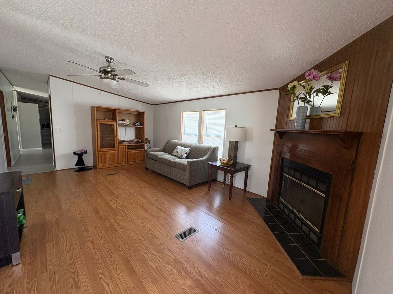 16641 Sw 57th St - Photo 7 of 30