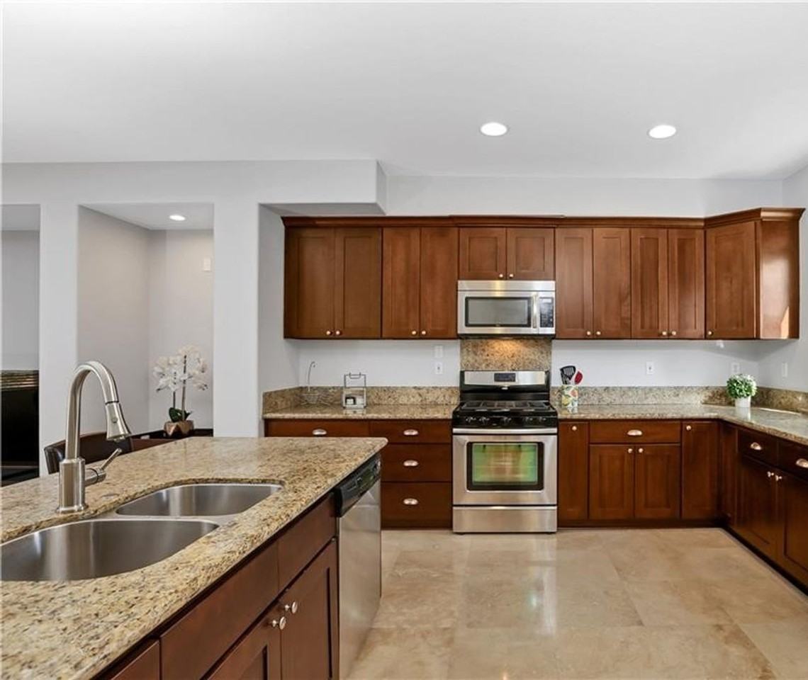 2815 Sepulveda Blvd #18 - Photo 4 of 10