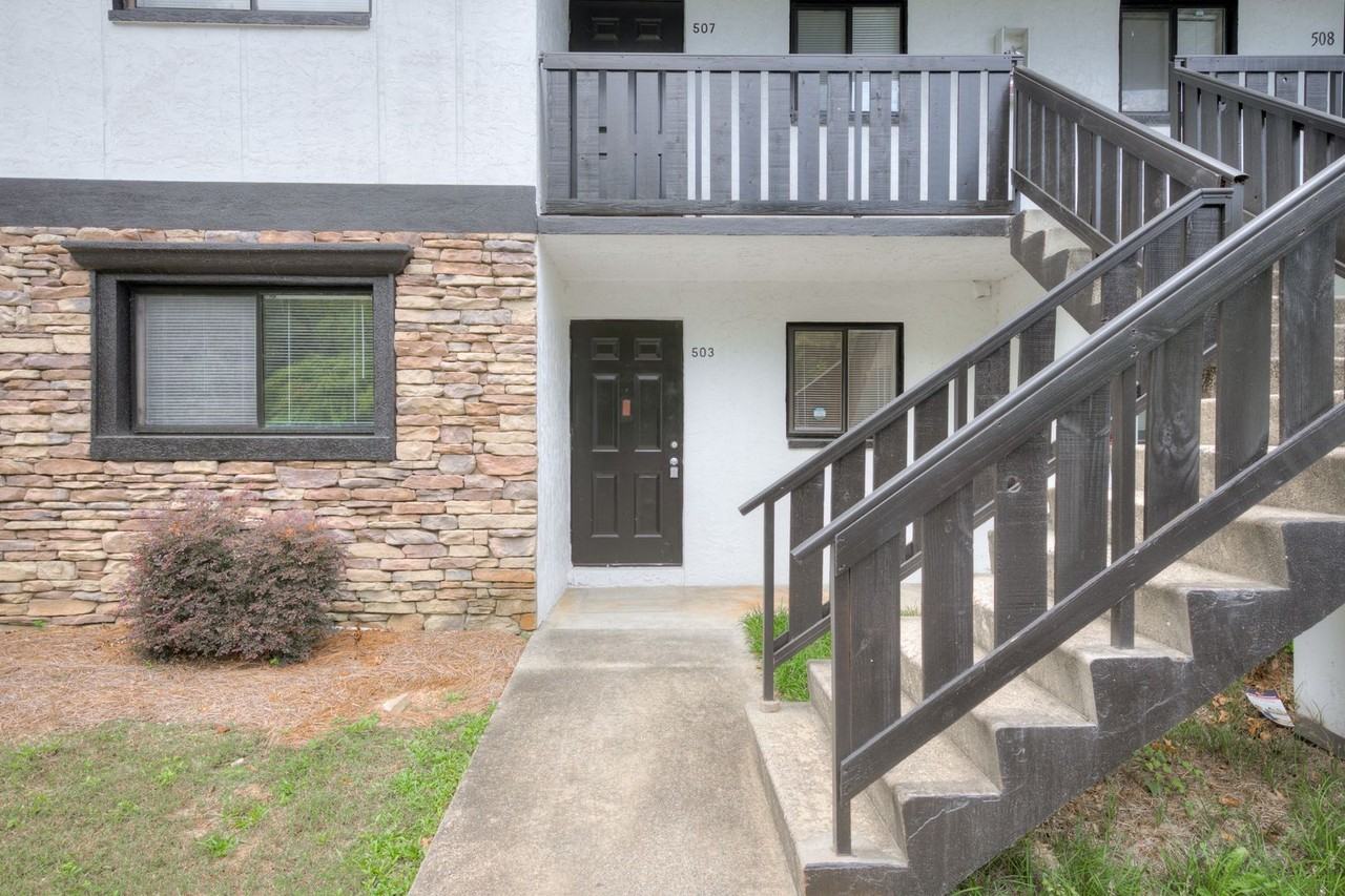 503 Windsong Cir - Photo 2 of 28
