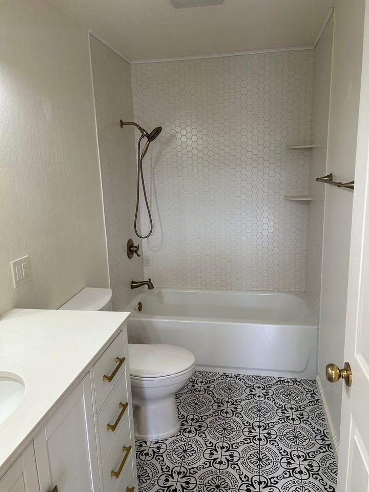 1655 Merian Dr - Photo 6 of 9