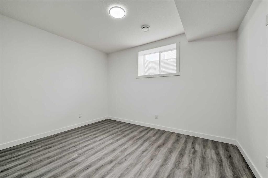 36 Magnolia Cres Se - Photo 6 of 8
