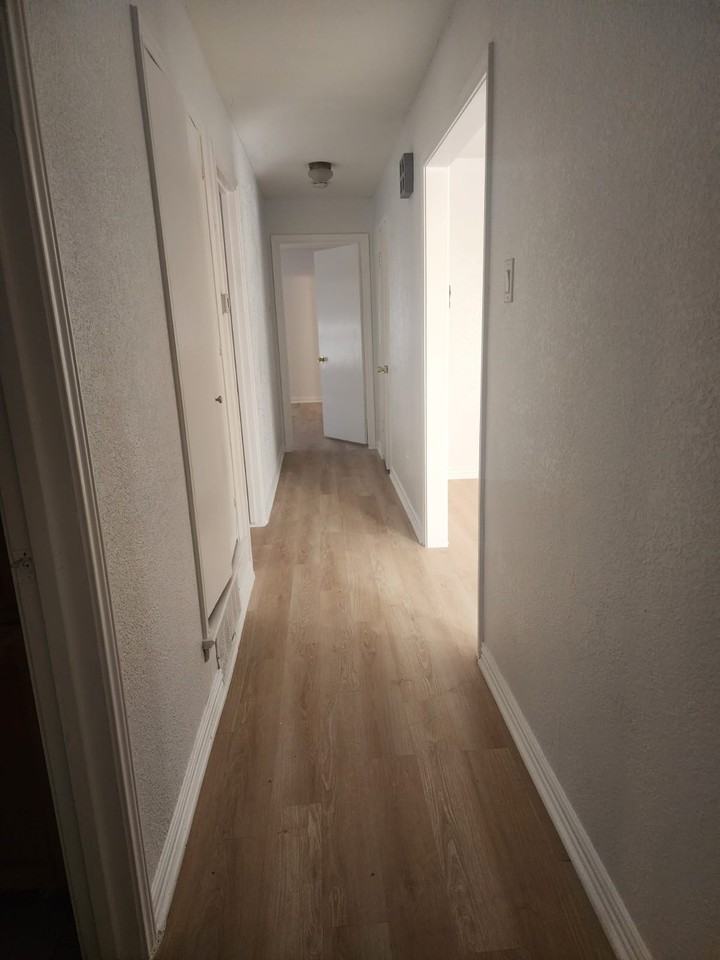 713 Wyche Dr #NA - Photo 7 of 13