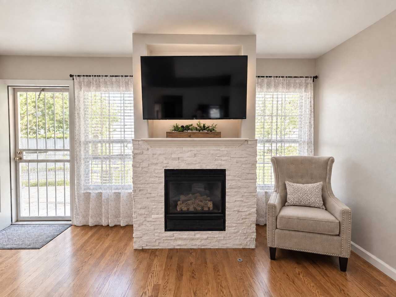 1110 E 130th Ave #B - Photo 7 of 32