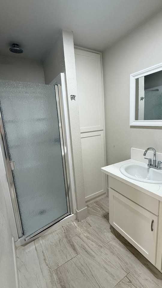252 N G St #B - Photo 6 of 6