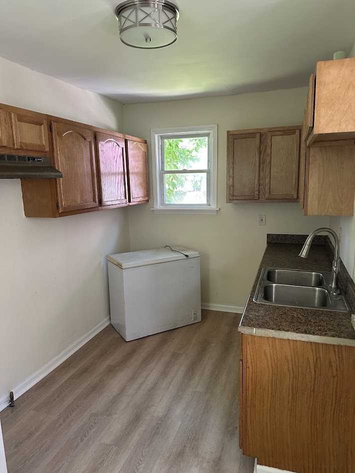 2314 E 86th St #NA - Photo 6 of 14