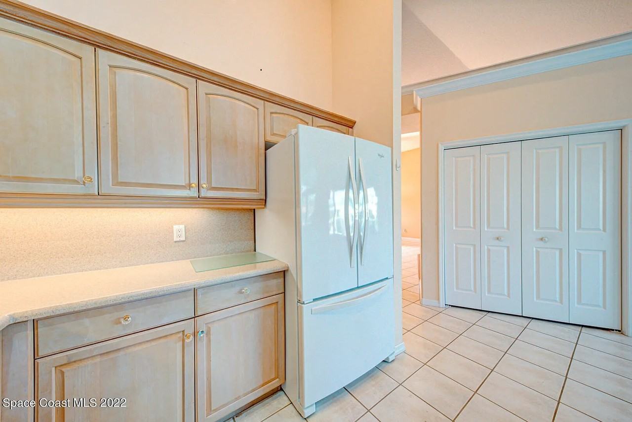 1004 Fieldstone Dr #NA - Photo 7 of 24