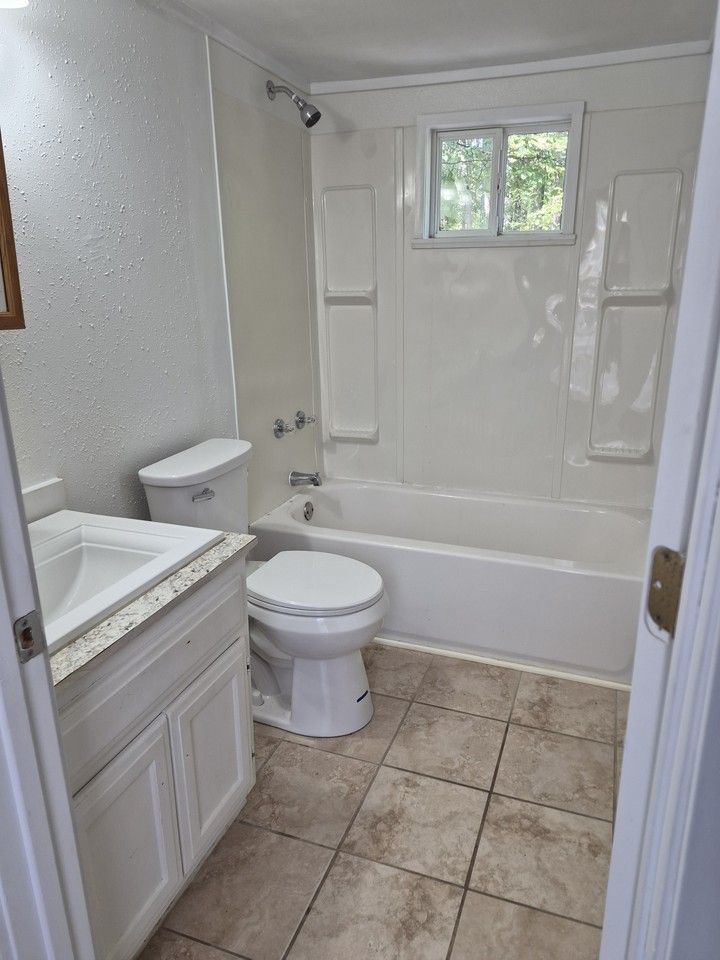 1710 Chatfield #NA - Photo 4 of 7
