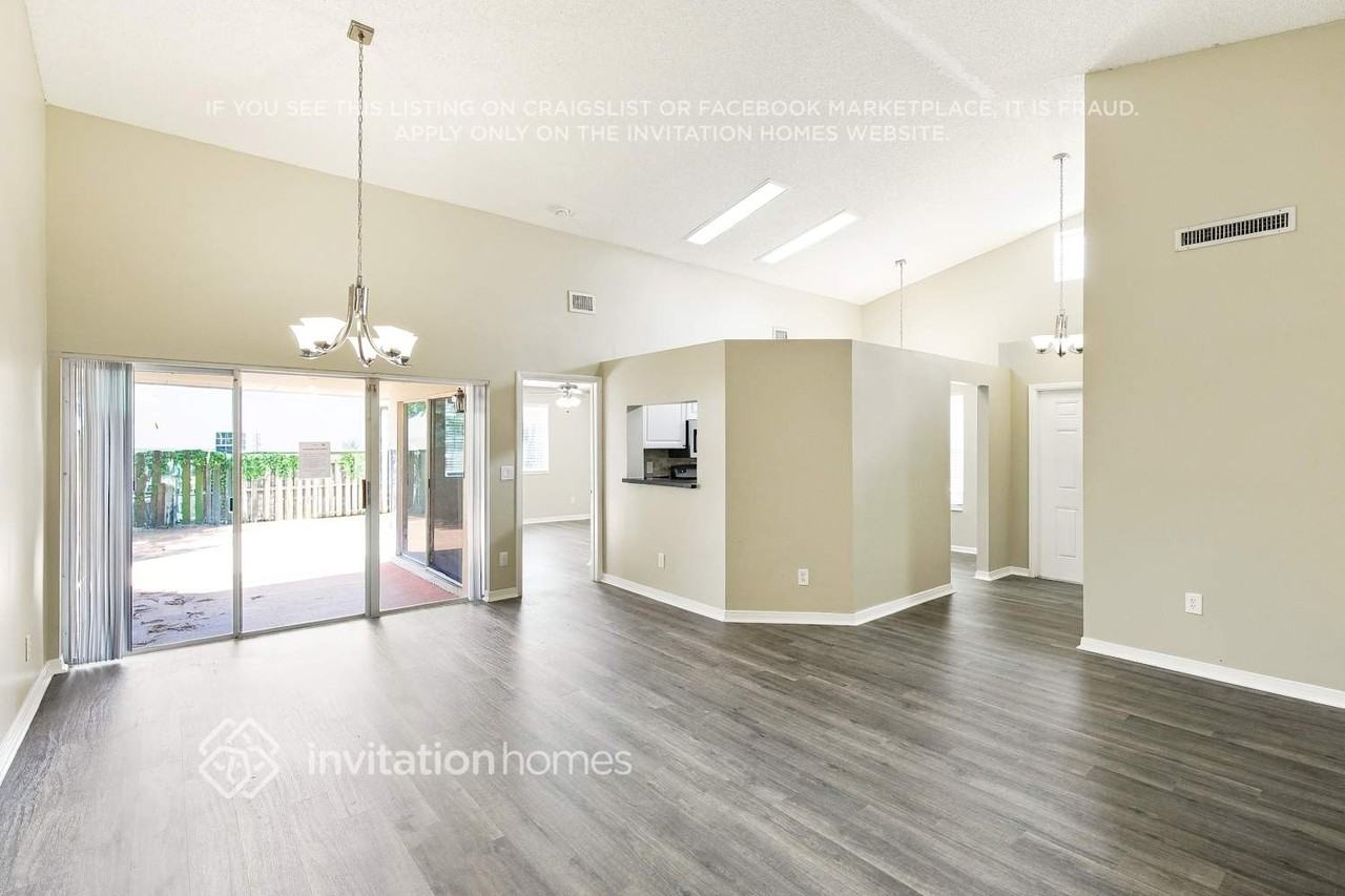 22250 Sw 101st Avenue Rd - Photo 5 of 17