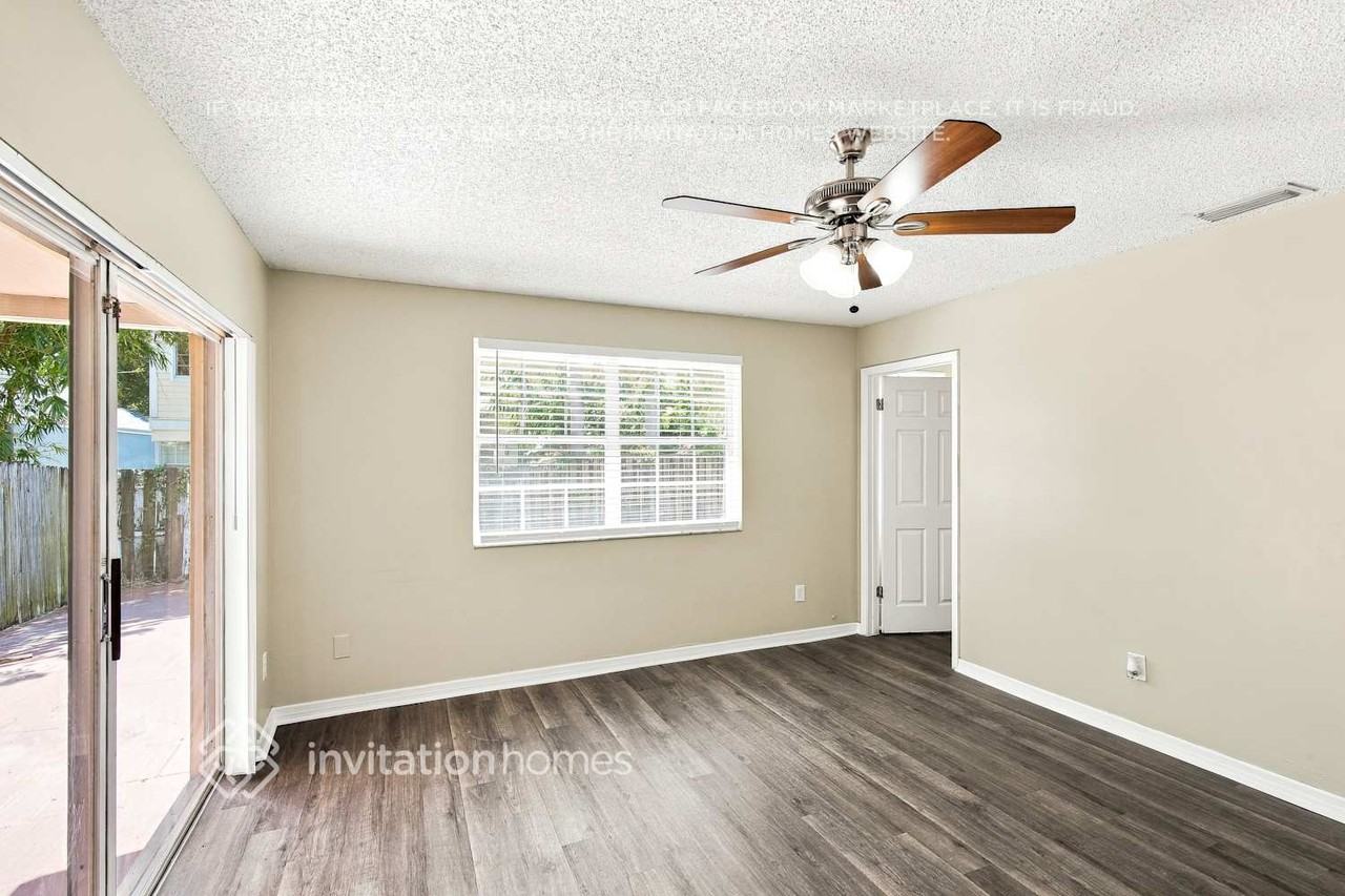 22250 Sw 101st Avenue Rd - Photo 7 of 17