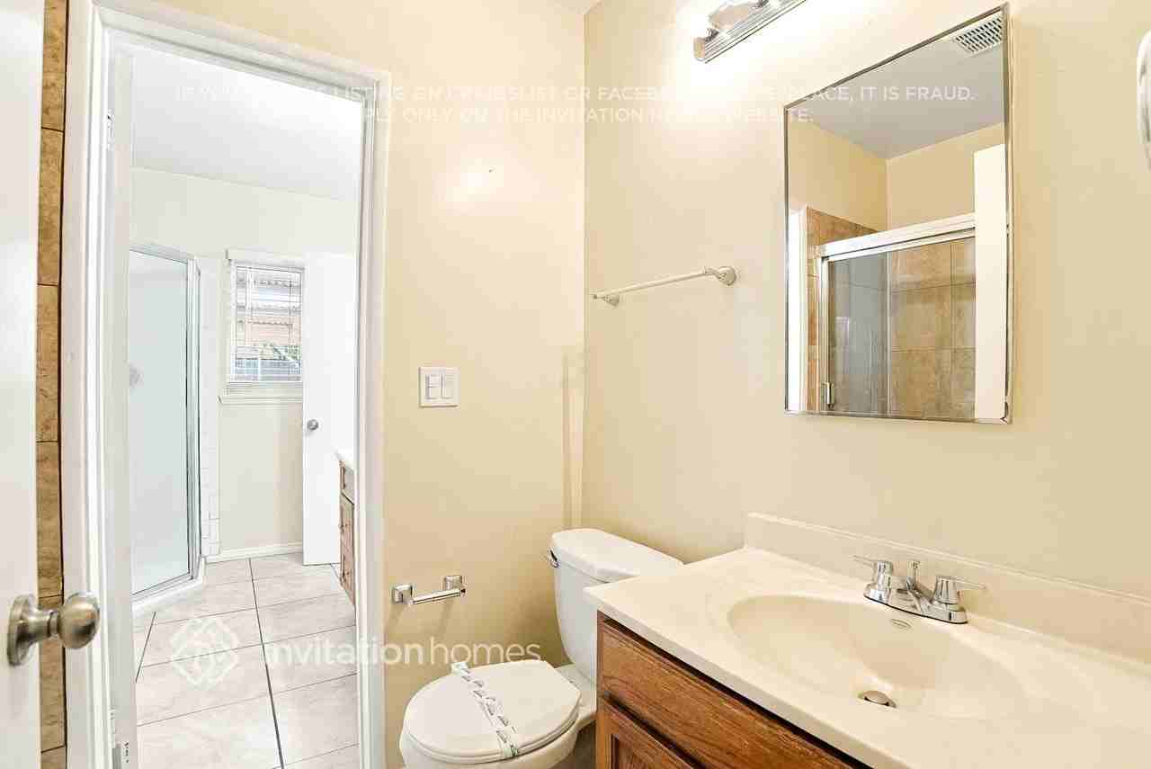 10147 Aldea Ave - Photo 5 of 17