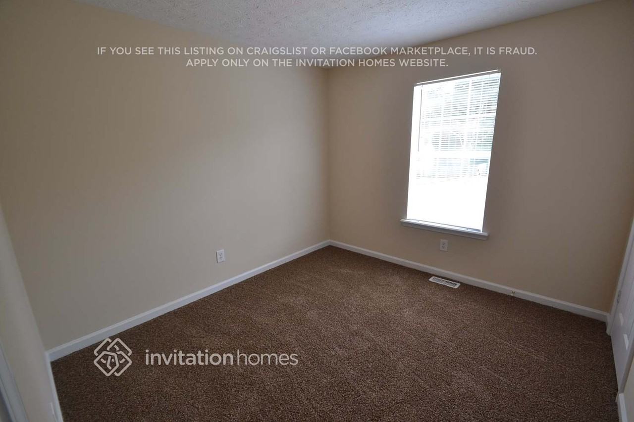 295 Rustin Dr - Photo 4 of 10