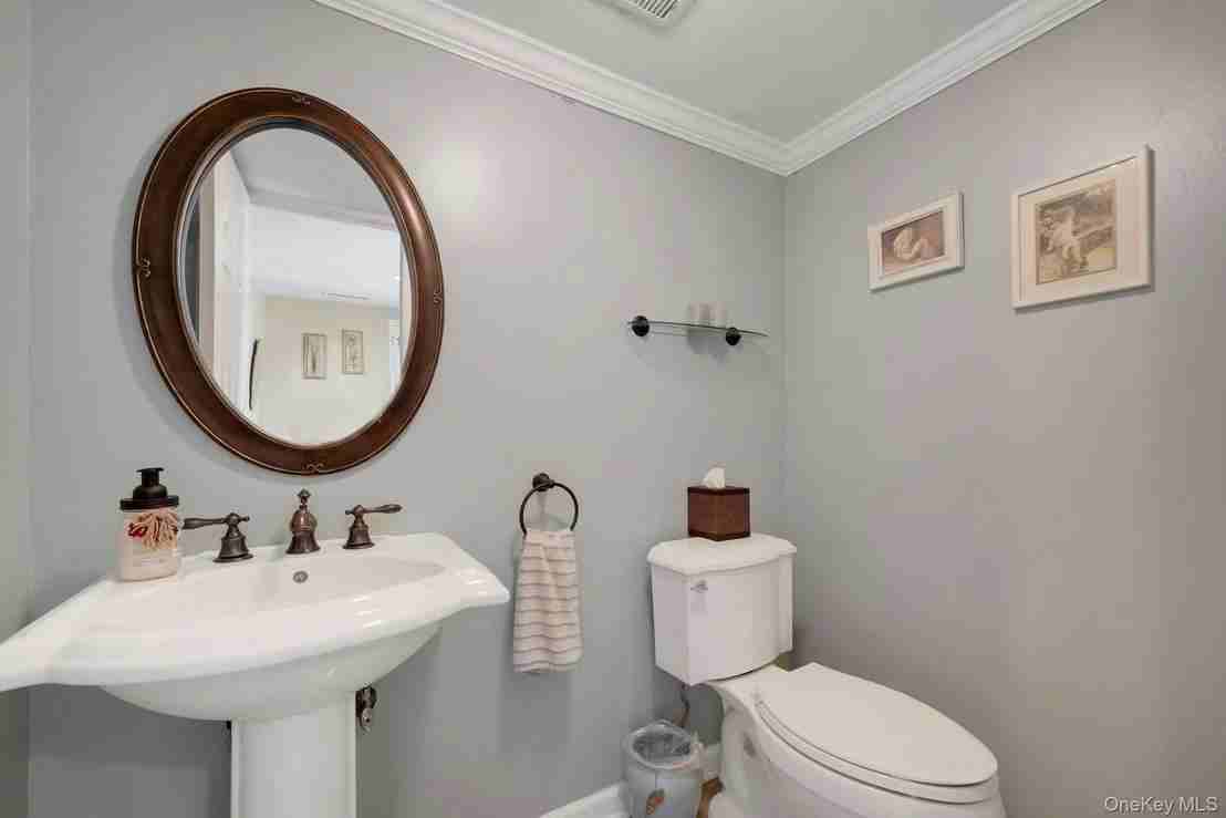 5 Boulder Ln - Photo 2 of 10