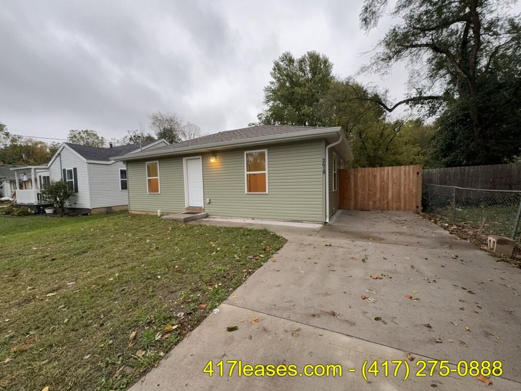 2618 N Pierce Ave #1 - Photo 3 of 26