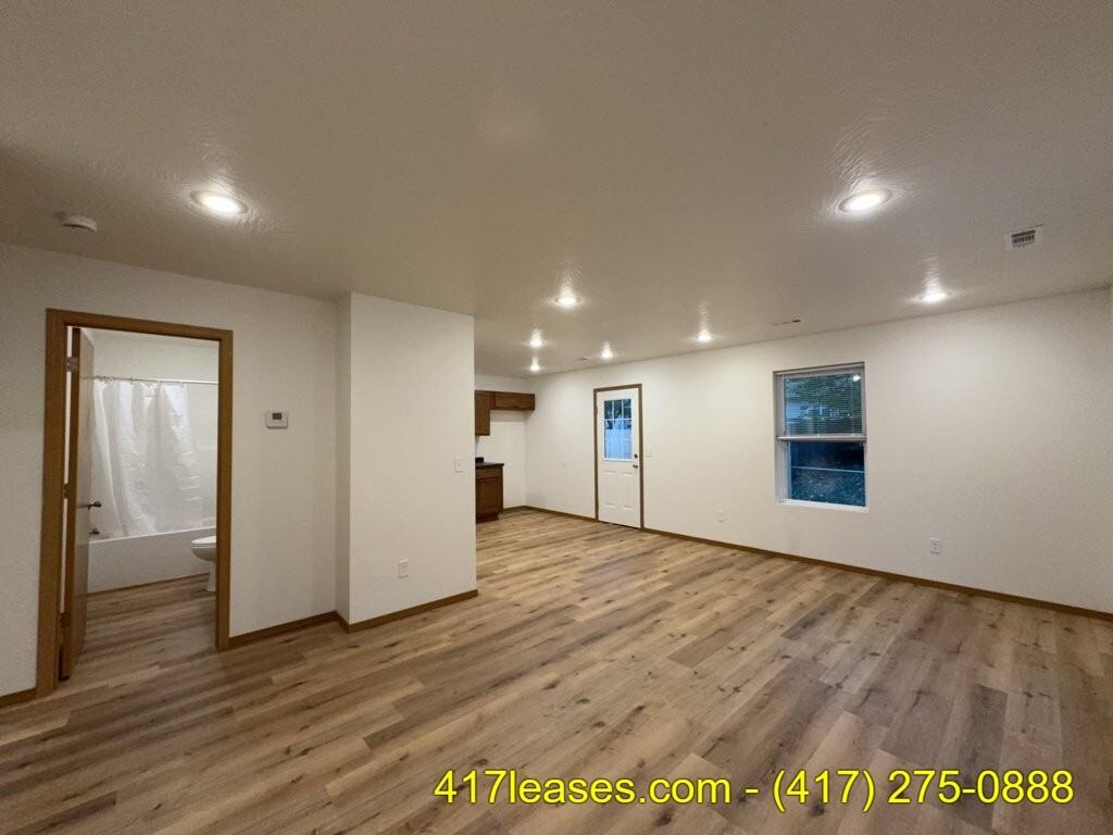 2618 N Pierce Ave #1 - Photo 5 of 26
