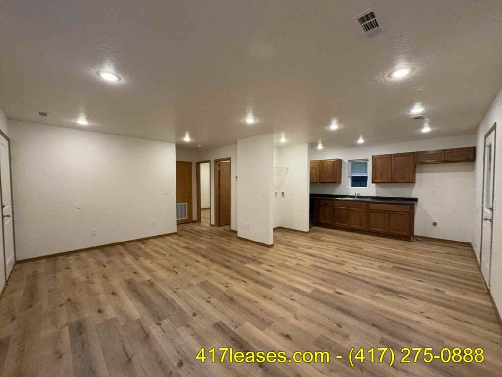 2618 N Pierce Ave #1 - Photo 6 of 26