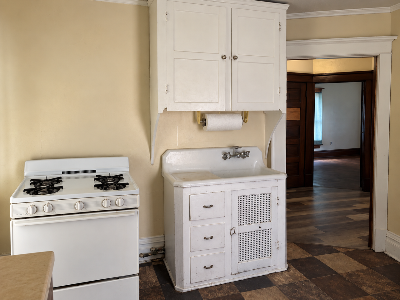 518 1/2 Locust St #1-2 - Photo 6 of 9