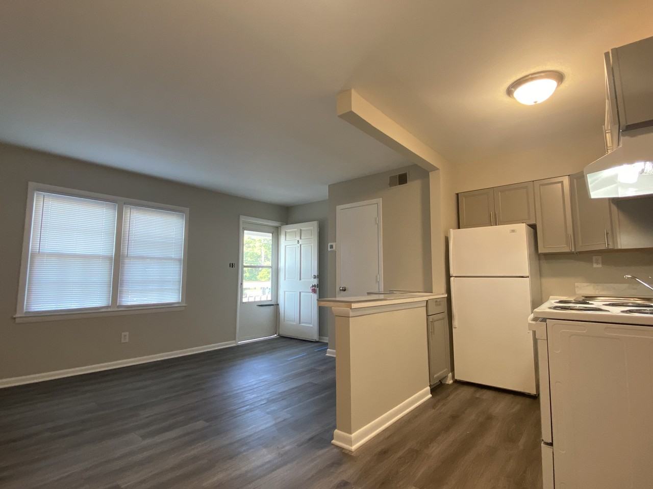 Pershing Street - 650 B #650B - Photo 6 of 30