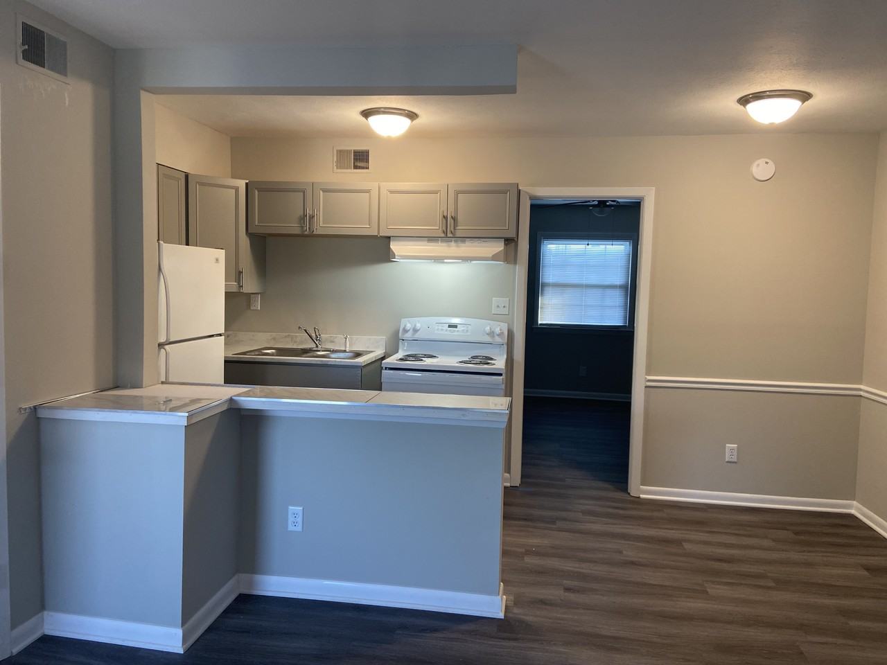 Pershing Street - 650 B #650B - Photo 7 of 30