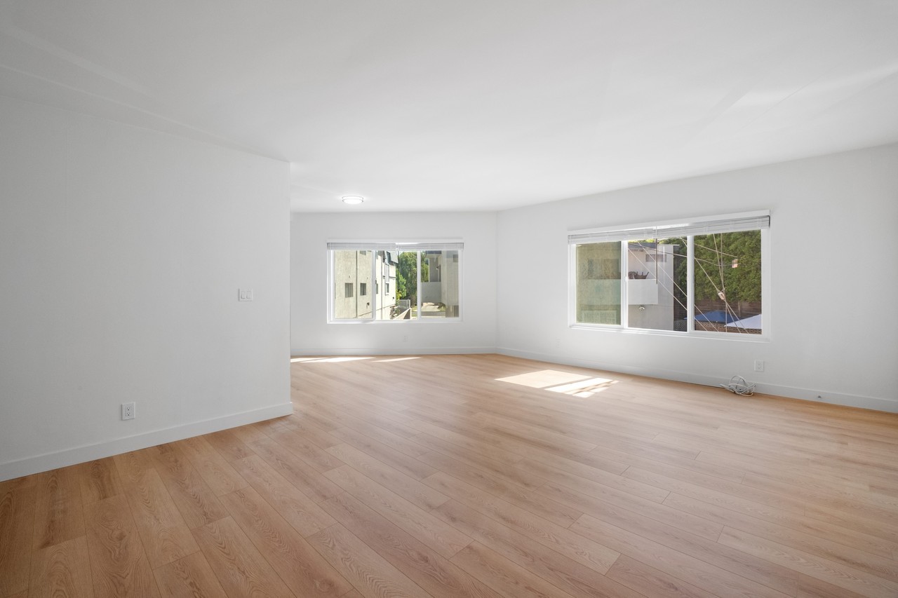3624 Faris Dr #4 - Photo 3 of 26