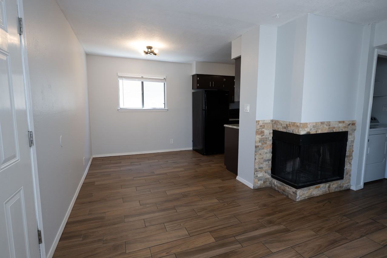 309 Whispering Sands Ct Se #1 - Photo 4 of 23