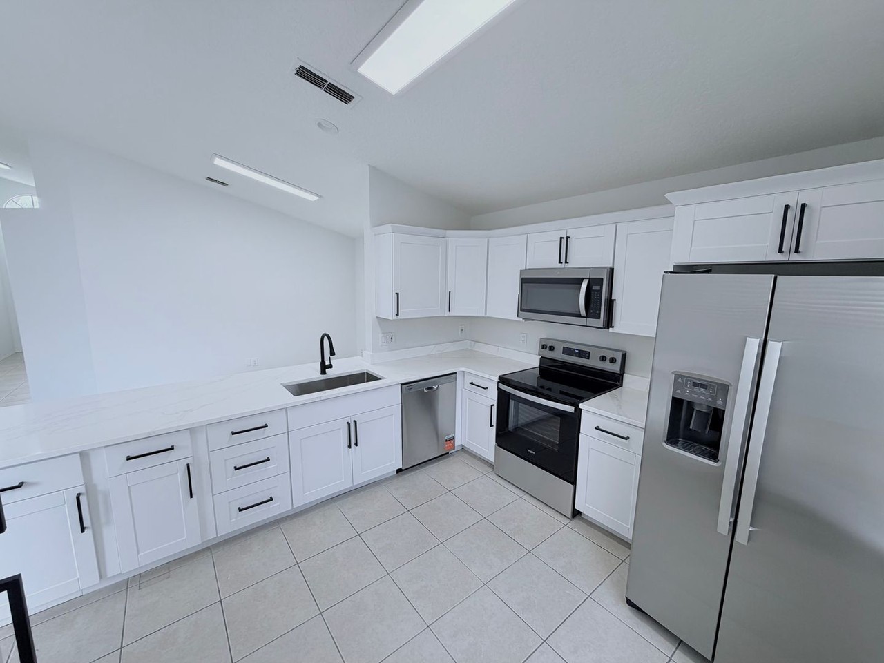109 Crossbryn Ct - Photo 3 of 19