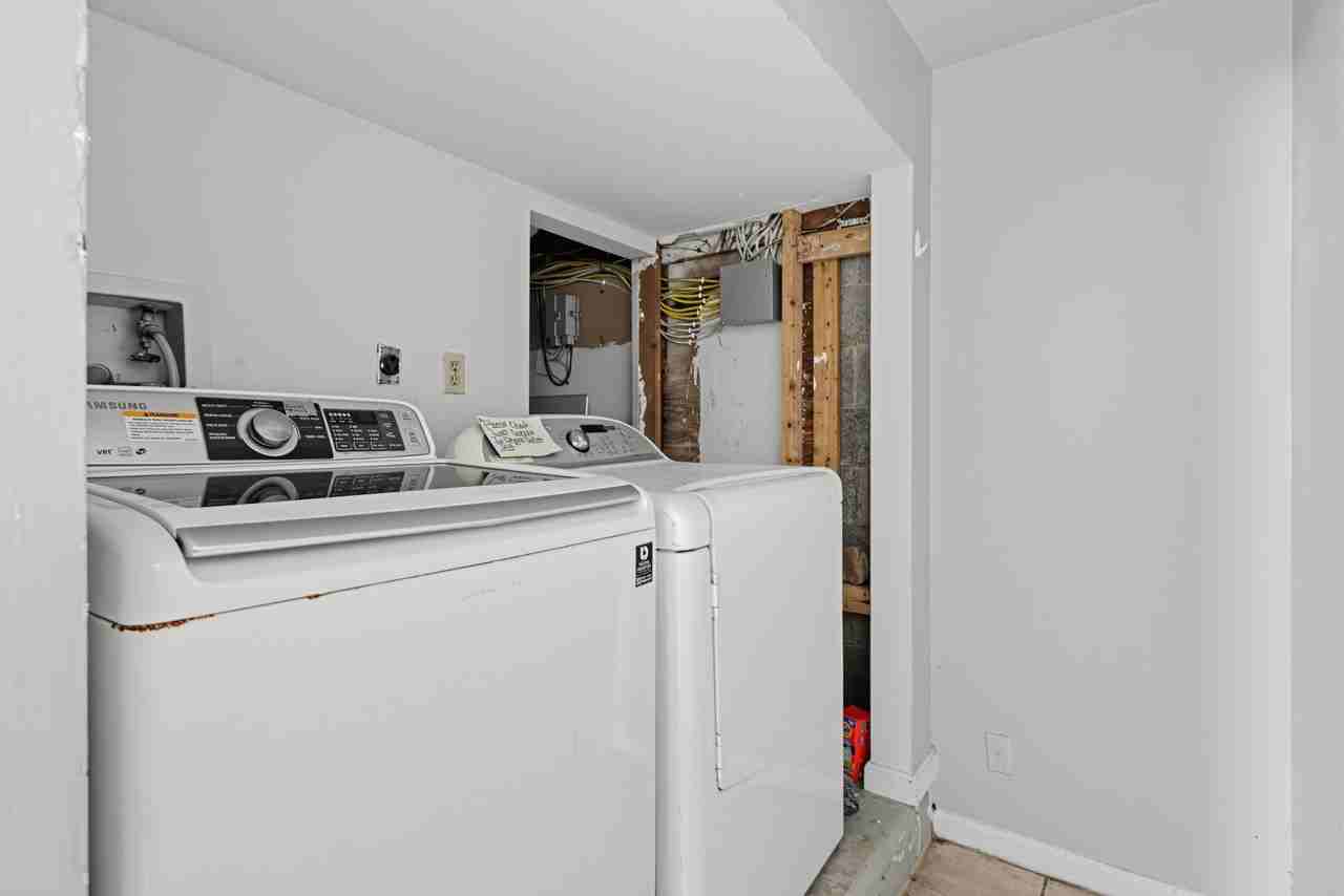 910 Southern Ave Se #1 - Photo 4 of 16