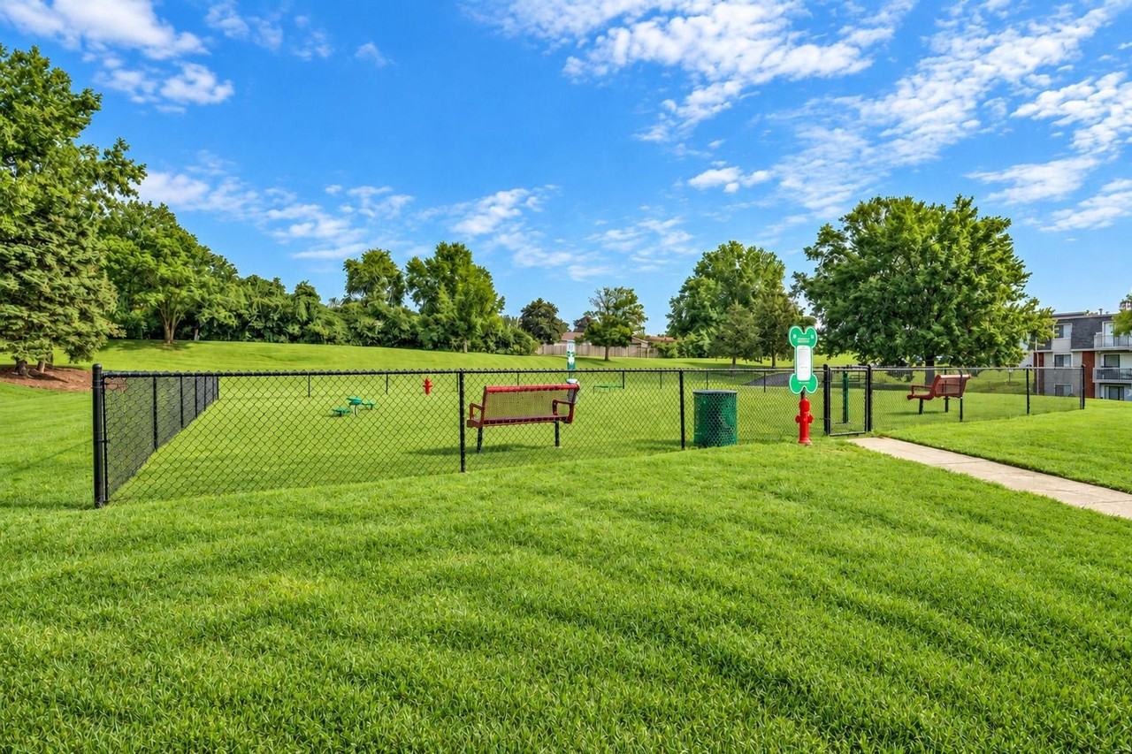 Heatherton Estates Apartments & Townhomes - Photo 6 of 29