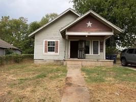 featured image of 406 S Aydelotte Ave