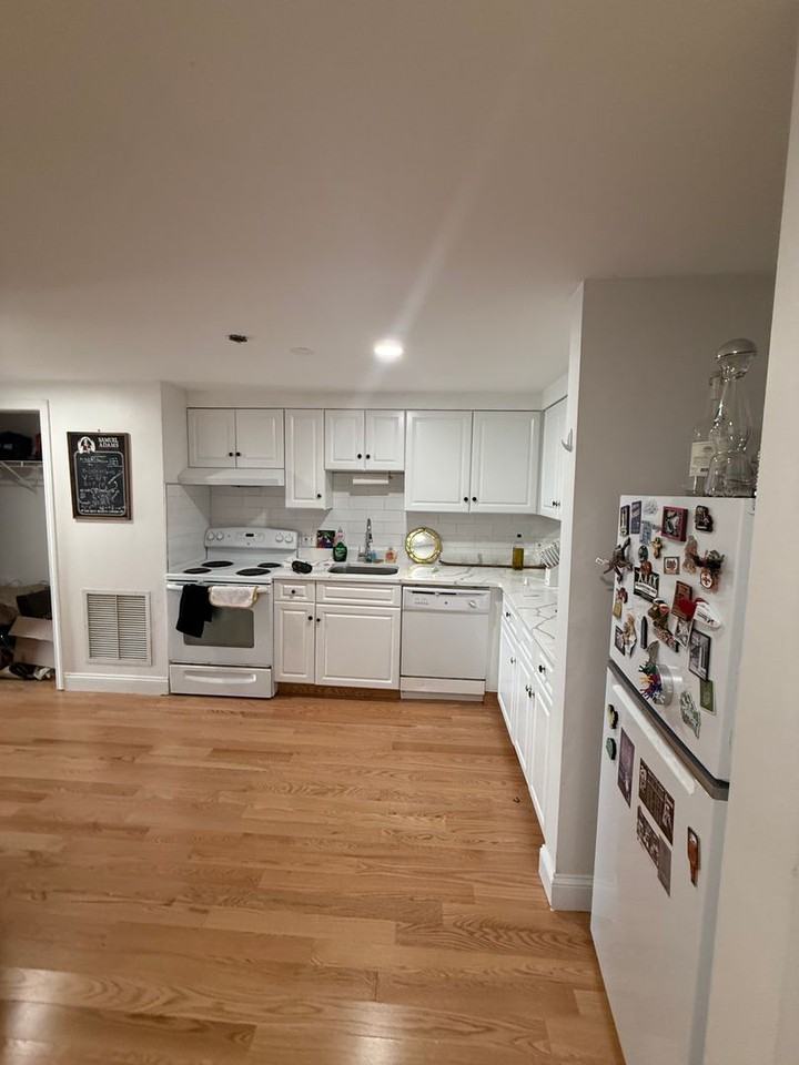 8-10 Glencoe St - Photo 3 of 5