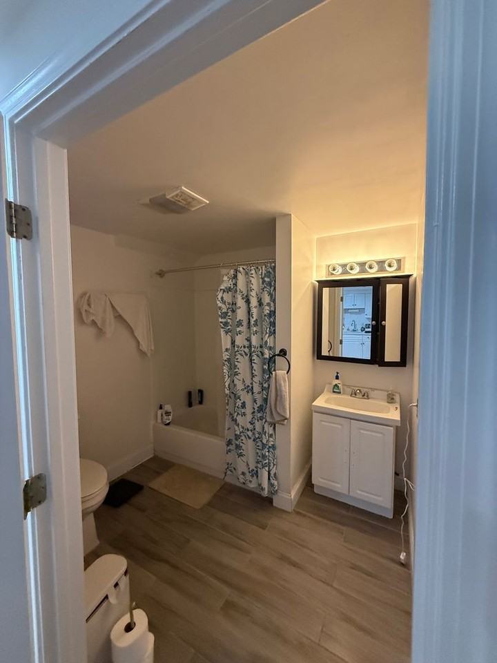 8-10 Glencoe St - Photo 5 of 5