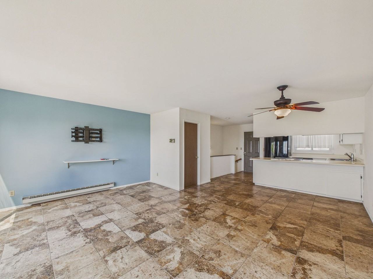 2438 Frances St #12 - Photo 5 of 24