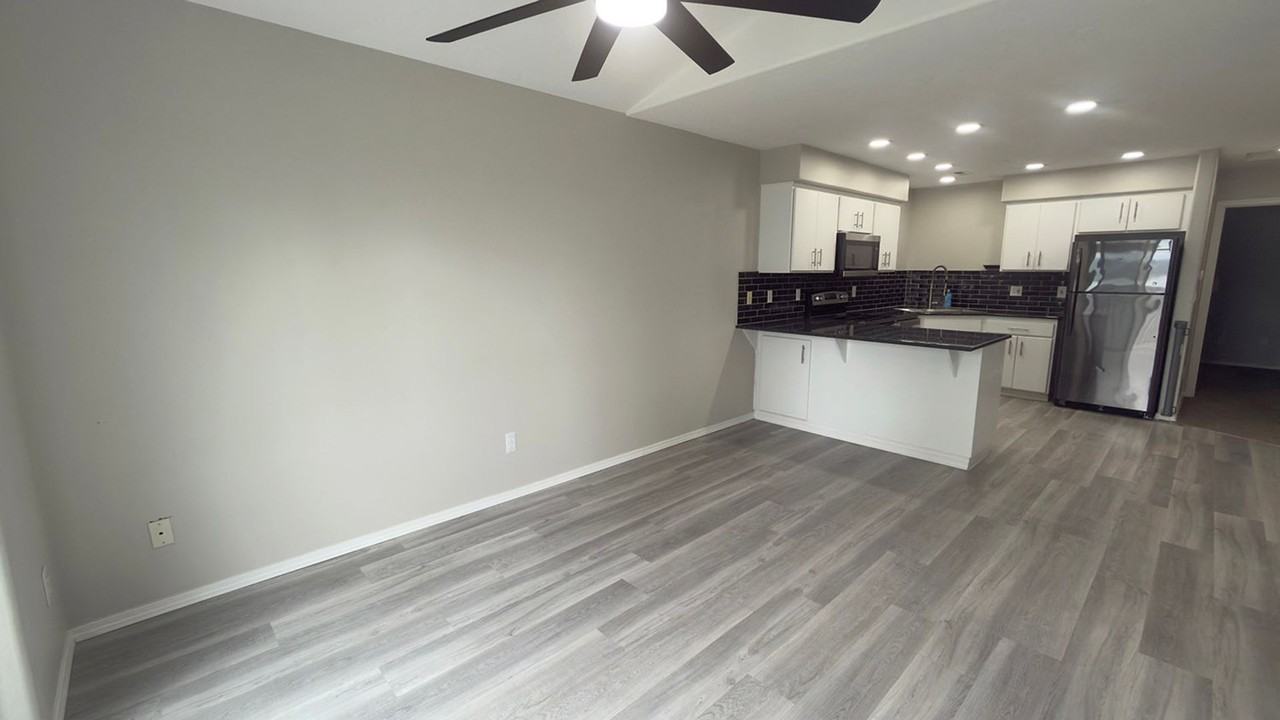 1336 Olney Ave - Photo 5 of 20