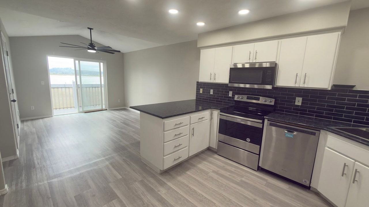 1336 Olney Ave - Photo 6 of 20