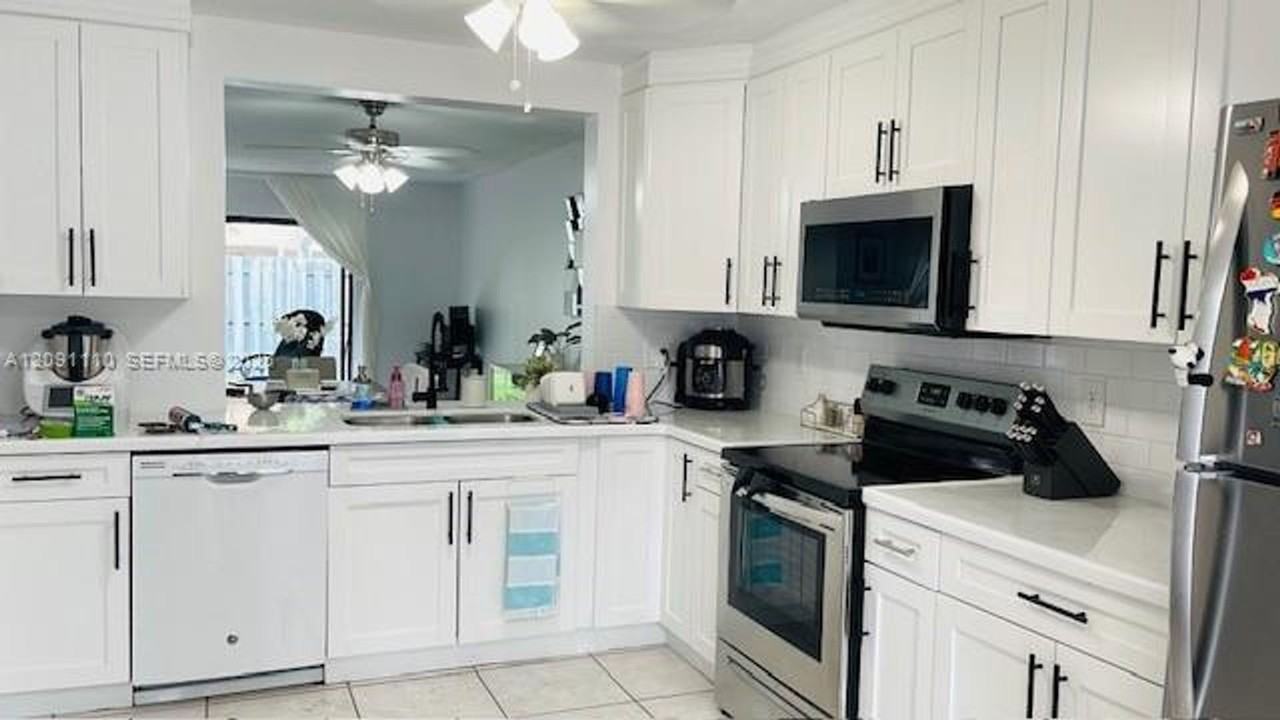 8818 8818 SW 113th Place Cir E th 8818 - Photo 2 of 31